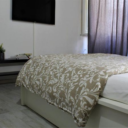 Crystal Ship Apartments Florencia Exterior foto
